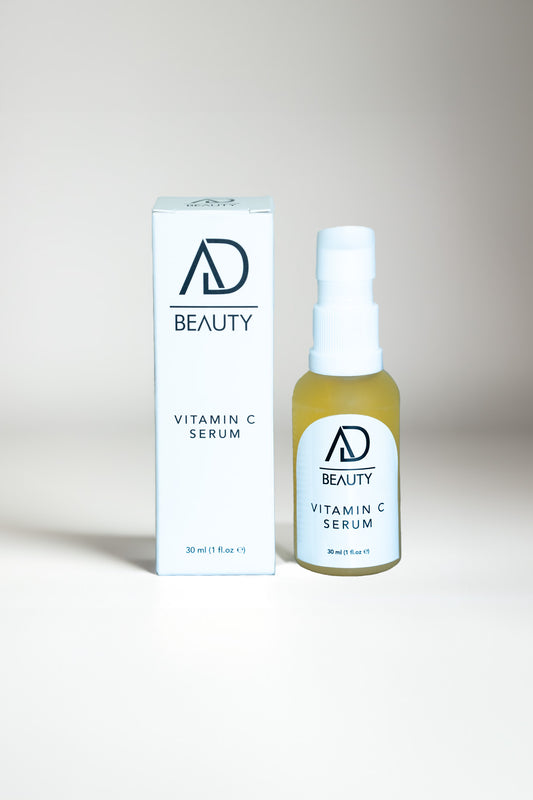 AD BEAUTY Vitamin C Serum – Produktfoto mit Flasche und Verpackung, 30 ml, vegan & hormonfrei
